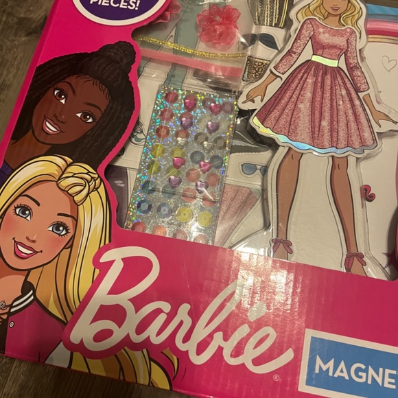 Barbie Magnetic Dress up closet Activity set brand new - Picture 7 of 7